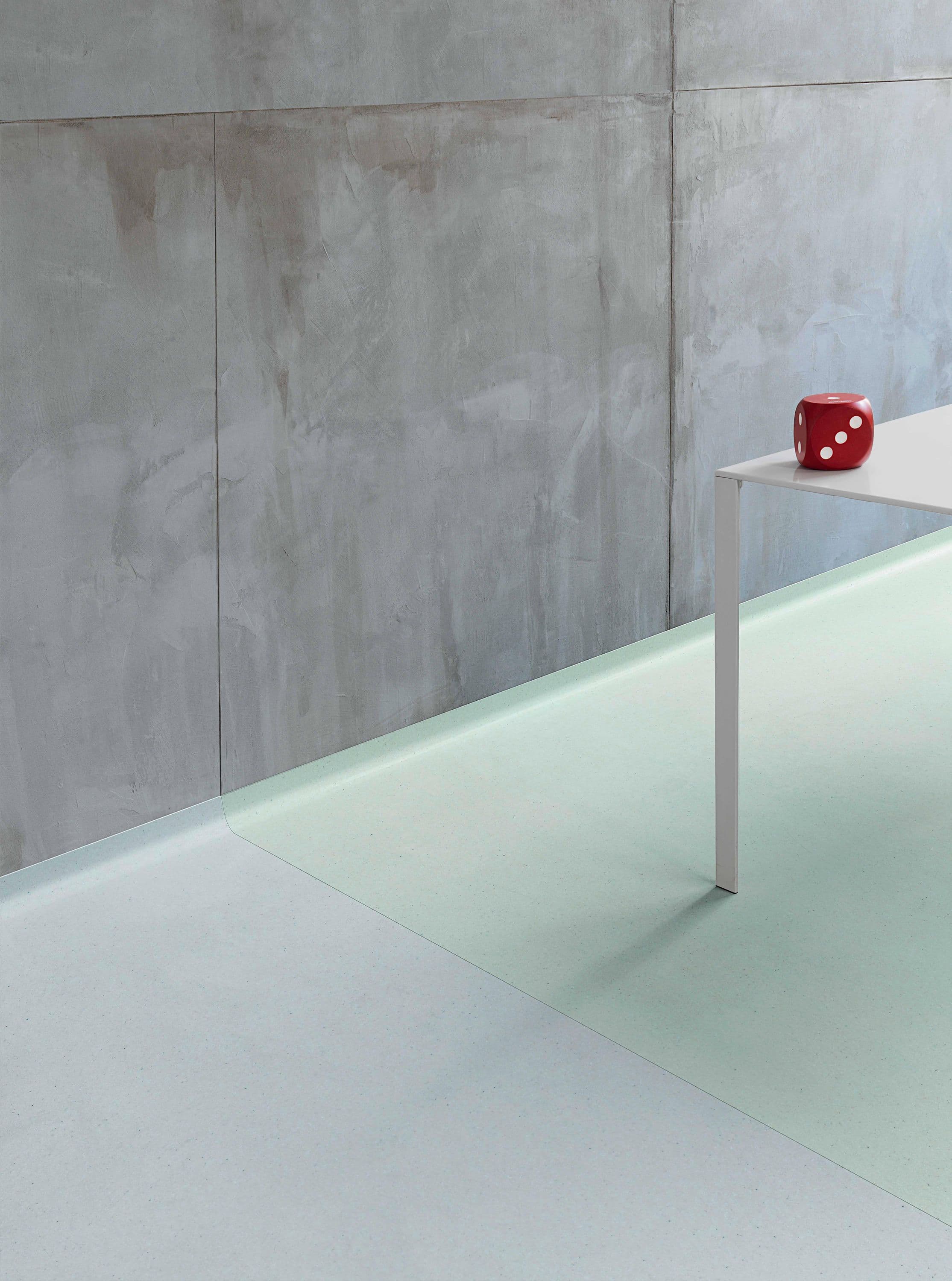Floor Flex Detail